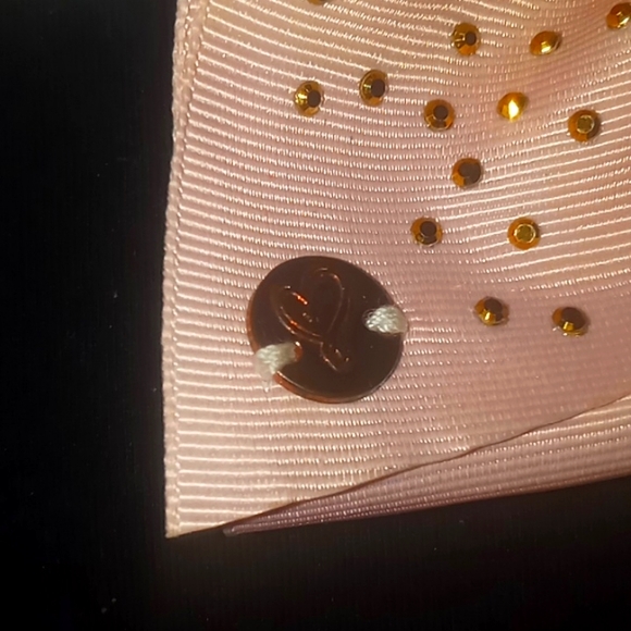 Pink Jojo siwa bow with golden sequins - Picture 3 of 3